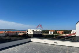 POVJANA- II kat, 60 m2, Povljana, Appartamento