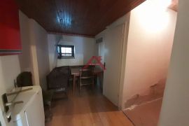 RIJEKA - blizina centra 72m2, okućnica 345m2, prodaja, Rijeka, Appartement