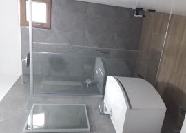 POVLJANA- DVOETAŽNI APARTMAN na obali, Povljana, Wohnung