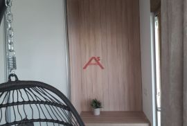 POVLJANA- DVOETAŽNI APARTMAN na obali, Povljana, Daire