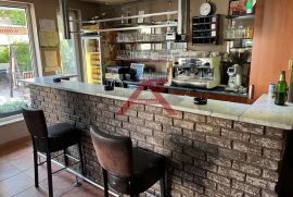 Zagreb,100m2, uhodani caffe bar sa terasom i parkingom, Podsused - Vrapče, Propiedad comercial