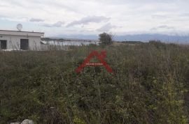 PRIVLAKA, drugi red od mora, Privlaka, Land