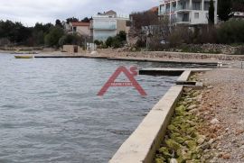 MASLENICA-KUĆA ZA ODMOR ILI TRAJNI BORAVAK, Jasenice, Casa