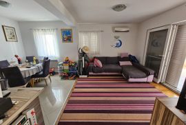 Biograd na moru, 3-sobni,  71 m2, Biograd Na Moru, Apartamento