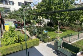 Etaža kuće, 3s Kl + apartman, Rijeka, Wohnung