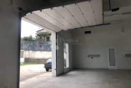 Odličan poslovni prostor za najam, Kostrena, Commercial property