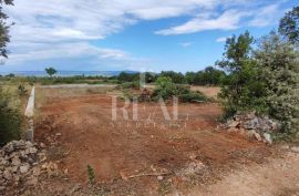 Istra,Peruški građevinsko zemljište sa pogledom na more !, Marčana, Terrain