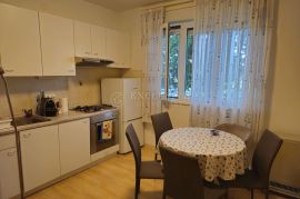 PRILIKA!!KRIMEJA-STAN U VISOKOM PRIZEMLJU 122.000€, Rijeka, Appartment