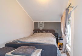 Rovinj, stan na super lokaciji s terasom i pogledom na more, Rovinj, Apartamento