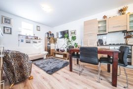 Zagreb, Dubec, funkcionalan trosoban stan NKP 53 m2, Zagreb, Wohnung