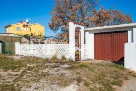 Istra, Vodnjan, Barbariga, građevinsko zemljište 400m2, infrastruktura na zemljištu!! #prodaja, Vodnjan, Terrain