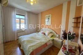 Senj, trosoban stan 50 m2, 150 m od mora, Senj, Apartamento