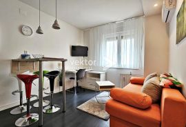 Centar, uređen stan podijeljen na dvije jedinice, Rijeka, Appartement