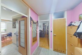 Trosoban stan 75m2, Dobrinja, Sarajevo Novi Grad, Flat