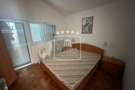 Ugljan - villa 5 apartmana na 2157m2 terenu! Pogled more!!, Preko, Casa