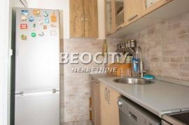 Zemun, Gornji grad, Pregrevica, 2.5, 65m2 Top lokacija, Zemun, Flat