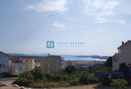 VODICE, novo, vila s bazenom, pogled na more i grad, garaža, Vodice, بيت