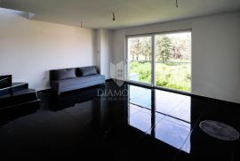 Izvrstan Penthouse sa pogledom na more!, Umag, Διαμέρισμα