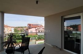 Izvrstan Penthouse sa pogledom na more!, Umag, Appartamento