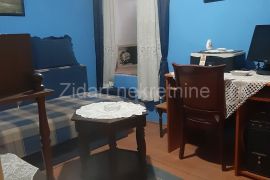 Beogradsko dramsko, Crveni Krst, stan 40m2, Vračar, Flat