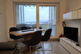 Predivan apartman sa panoramskim pogledom, Senj, Flat