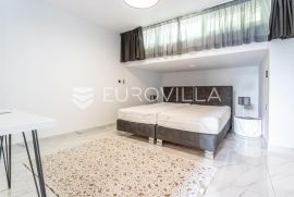 Hvar, jednosoban komforan stan s izlazom na veliku terasu- B1/S3, Hvar, Appartement