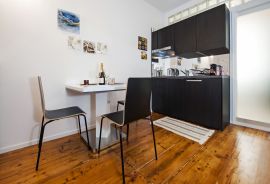 Dva stana na top lokaciji- 1.red do mora, Rovinj, Istra, Rovinj, Apartamento