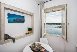 Dva stana na top lokaciji- 1.red do mora, Rovinj, Istra, Rovinj, Apartamento