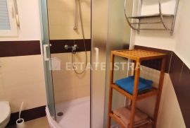 Peroj dvosoban stan plus potkrovlje, Vodnjan, Apartamento