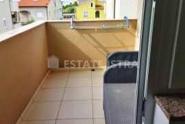 Istra, Peroj - dvosoban stan plus potkrovlje, Vodnjan, Apartamento