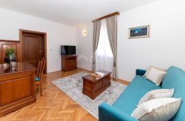 DALMACIJA, TISNO - Boutique hotel prvi red do mora, Tisno, العقارات التجارية