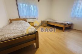 Trnava - smještaj za do 7 radnika, Donja Dubrava, Appartment