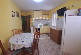 Pridraga - kuća pogled na more! 290000€, Novigrad, Ev