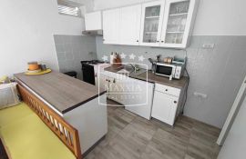 Starigrad - atraktivna kuća strogi centar, otvoren pogled more! 398000€, Starigrad, Maison