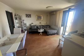 SENJ - stan, 62 m2, 2s + db, 50 m od mora!, Senj, Kвартира