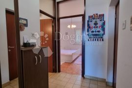 NOVI VINODOLSKI, APARTMAN SA PREDIVNIM POGLEDOM, Novi Vinodolski, Kвартира