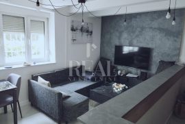 Zagreb,uređeni stan na Trešnjevci 59m2, 3SS+DB !, Trešnjevka - Sjever, Appartment