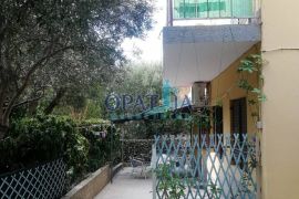 U srcu Malog Lošinja kuća na tri etaže sa lijepom okućnicom, pogled, Mali Lošinj, House