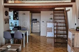 Stan u Poreču 300m od mora!!, Poreč, Apartamento