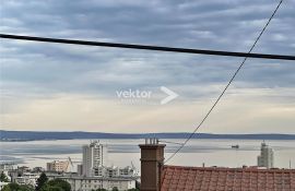 Trsat, etaža s dodatnim objektom i okućnicom, pogled na more, Rijeka, Appartamento