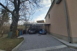 PODHUM, DRAŽICE - kuća, kompletno obnovljena, okućnica!!!, Jelenje, Famiglia