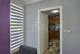 Dvosoban renoviran stan Vogošća prodaja, Vogošća, Flat