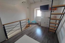 Baška, apartman 50 metara od mora, Baška, Apartamento