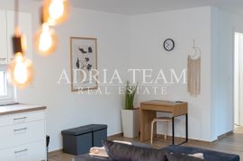 APARTMANI U STAMBENOJ ZGRADI - VIR, Vir, Appartement