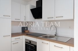 APARTMANI U STAMBENOJ ZGRADI - VIR, Vir, Apartamento