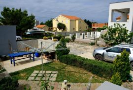 ZADAR, VRSI - Prodaje se prekrasna obiteljska kuća u Vrsima, Vrsi, Casa