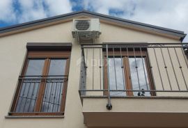 RIJEKA, HRELJIN - kuća 120 m2, sa dva stana, novogradnja, Bakar, Casa