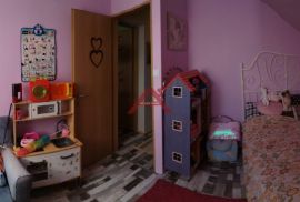 Zagreb, Malešnica, samostojeća kuća 110 m2 s okućnicom 200 m2, Stenjevec, House