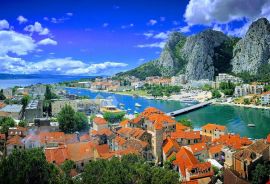 FANTASTIČAN STAN PRVI RED DO MORA 64 M2, OMIŠ, Omiš, Appartment