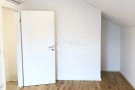 SUPER PRILIKA STAN RETKOVEC DVOETAŽNI, Donja Dubrava, Apartamento